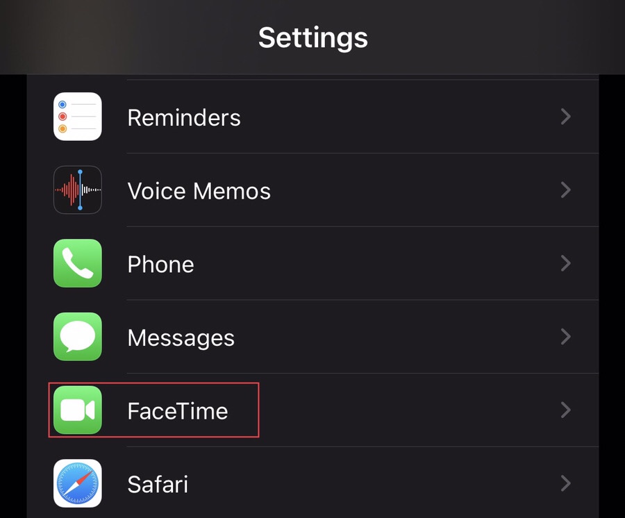 Go to settings and tap on the “Facetime.”